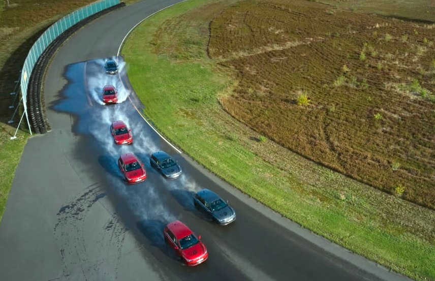 Test de pneus été milieu de gamme ADAC