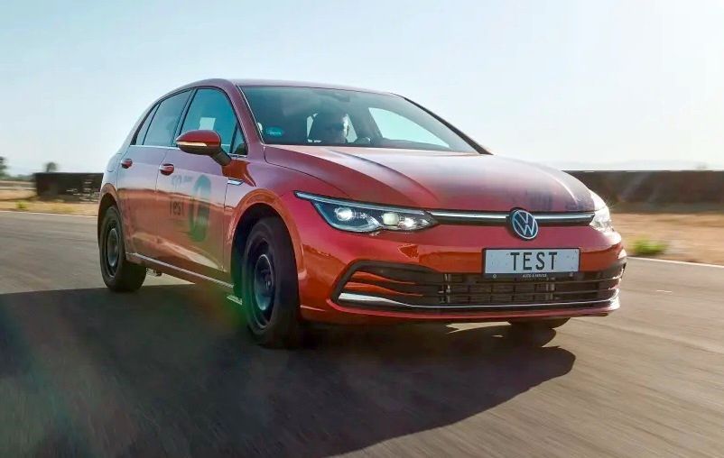 Test opon letnich klasy średniej ADAC