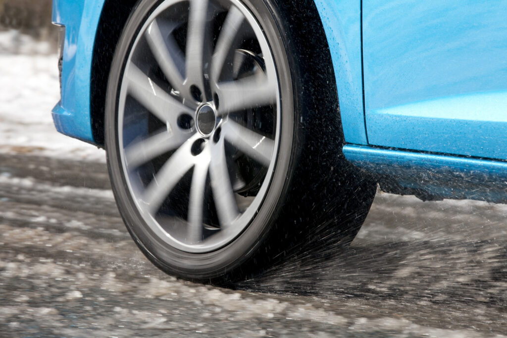 Pneus d'hiver ou pneus toutes saisons ? | Intercars.pl - 1
