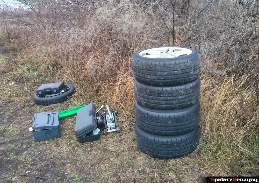 Matériel de changement de pneus