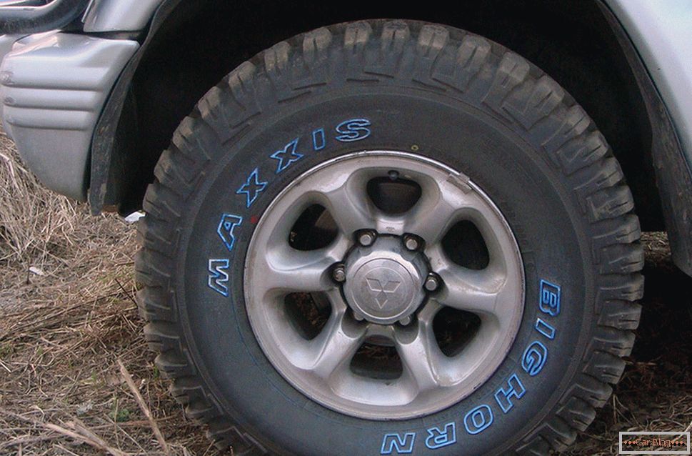 Pneus chinois Maxxis