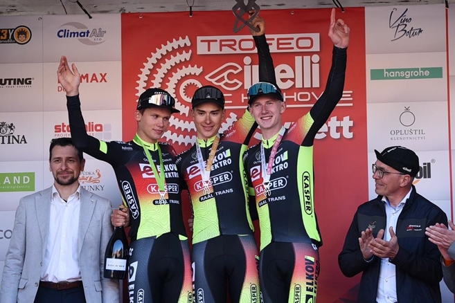 La première comparaison des forces à Hlohovec, purement statistique