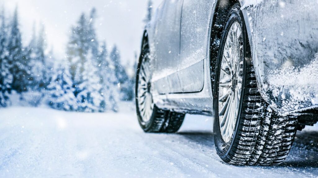 Test pneus hiver ADAC : Bridgestone vainqueur