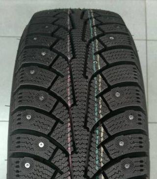 Tests Hankook et Pike rs w419.  Oleg Rastegaev s'est familiarisé avec la gamme de modèles de pneus hiver Hankook sur le site d'essai Test World.  Remplir les bords du pneu