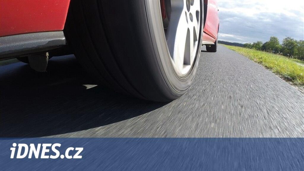 Chaussures d'été : les Continentales sont les meilleures, mais les plus chères.  Loutre de Barumky