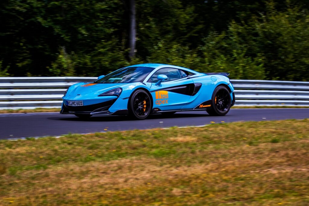 Hankook Vantra LT RA18 : 74 %, 5 avis, à partir de 1 461 € 295 découvrez le pneu hankook vantra lt ra18, conçu pour les véhicules utilitaires légers. offrant durabilité, adhérence optimale et performance sur routes humides, il garantit sécurité et confort pour toutes vos missions.